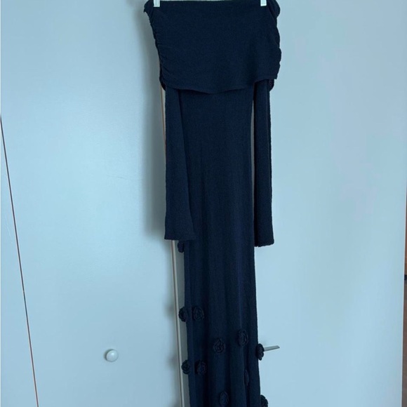 Meshki off shoulder Navy Dress - Picture 3 of 3